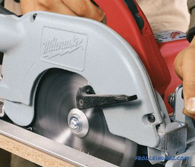How to choose a saber electric saw - selection options
