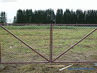 How to make a gate at the cottage