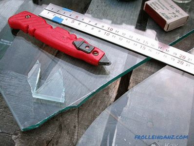 How to cut glass with a glass cutter