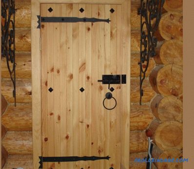 Do-it-yourself wooden entrance doors: how to make