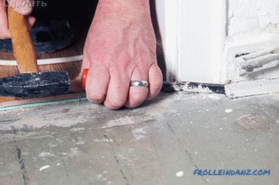 How to remove the plinth from the floor