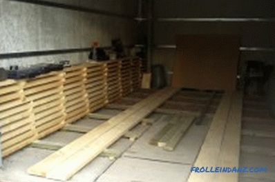 How to make the floor of the boards in the garage: recommendations