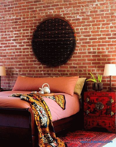 Brick in the interior of the bedroom - 60 examples of decor