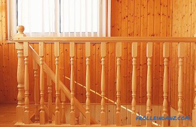 How to sheathe the walls in a wooden house indoors