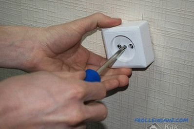 How to replace the outlet with your own hands