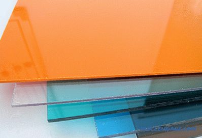 Types of polycarbonate, sheet sizes, structure and color range