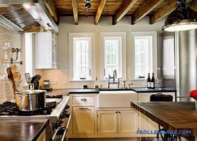 How to beat the beams on the ceiling in the apartment, the old house (+ photo)