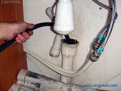 How to clean the sewer in a private house
