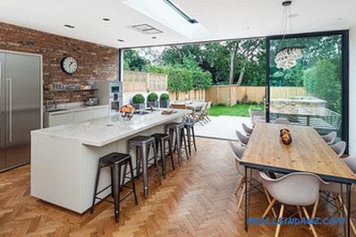 Brick wall in the interior of the kitchen