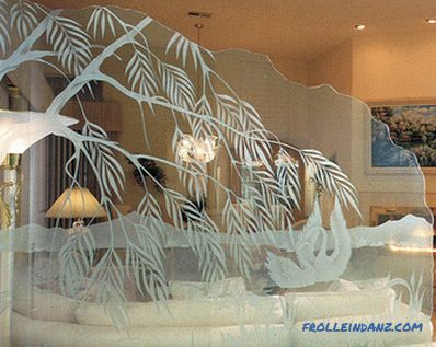 Glass in the interior - 50 ideas of using decorative, frosted and colored glass