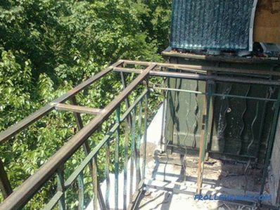 Preparing the balcony for glazing - preliminary work on the glazing of the balcony