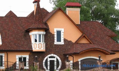 What is better metal or soft roof for the roof of a private house