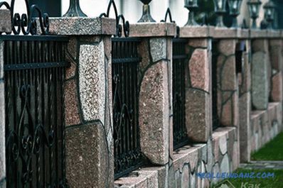 Fence made of stone with his own hands