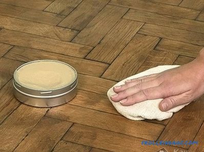 How to paint a wooden floor in the house at the cottage