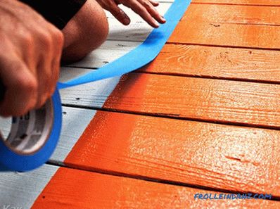 How to paint a wooden floor in the house at the cottage