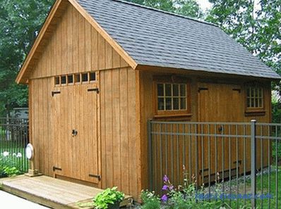 How to build a barn with his own hands (+ photos)
