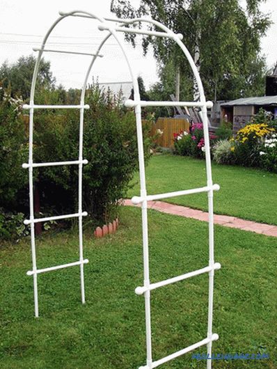 How to make a garden arch with your own hands (+ photo)